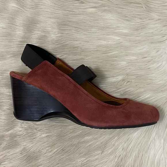Gentle Souls Red Suede Ridge It Mary Jane Wedge Heels Elastic Vamp Slingback - Picture 4 of 8